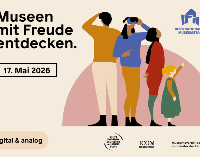 Die Zeichnung zeigt Erwachsene und Kinder, die auf etwas deuten und etwas anschauen. Der Text kündigt den Internationalen Museumstag am 17. Mai 2026 an. 